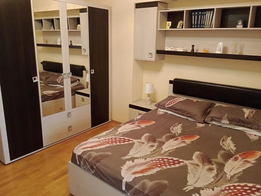 Apartament Ultracentral Kfc Craiova Ngoại thất bức ảnh