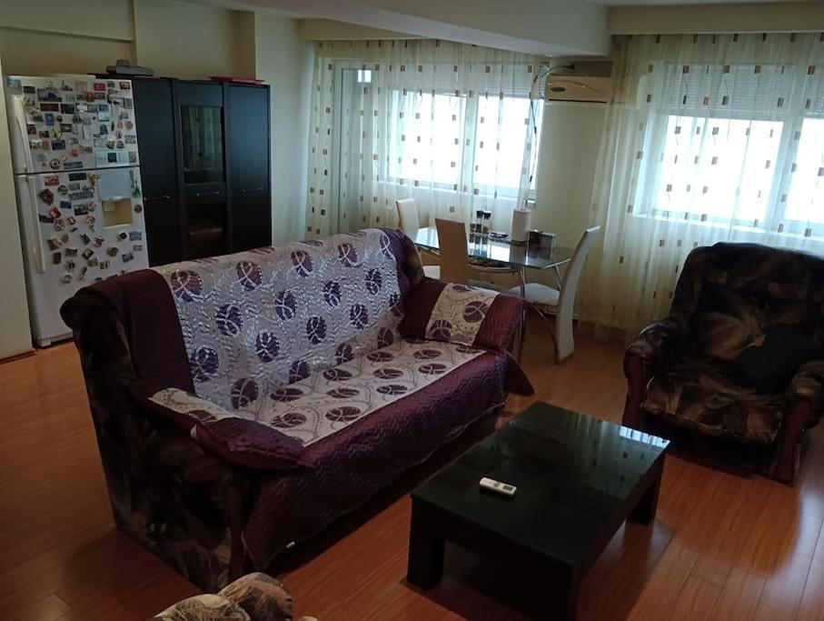 Apartament Ultracentral Kfc Craiova Ngoại thất bức ảnh
