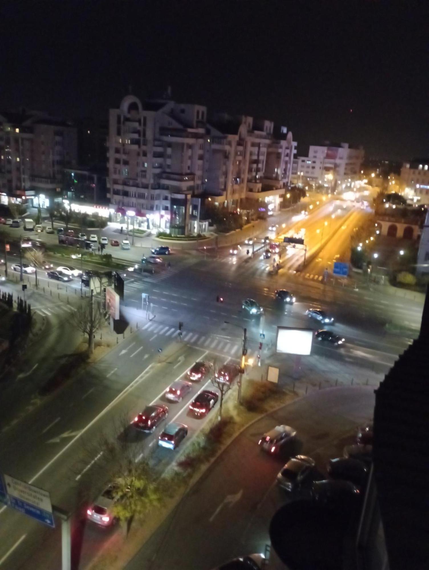 Apartament Ultracentral Kfc Craiova Ngoại thất bức ảnh